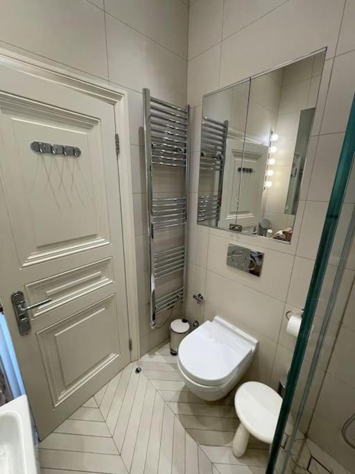 Stylish 3-Bedroom Flat In Kensington London Kültér fotó