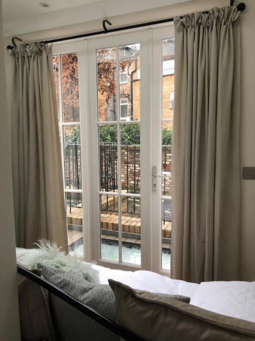 Stylish 3-Bedroom Flat In Kensington London Kültér fotó