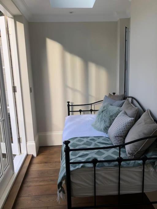 Stylish 3-Bedroom Flat In Kensington London Kültér fotó